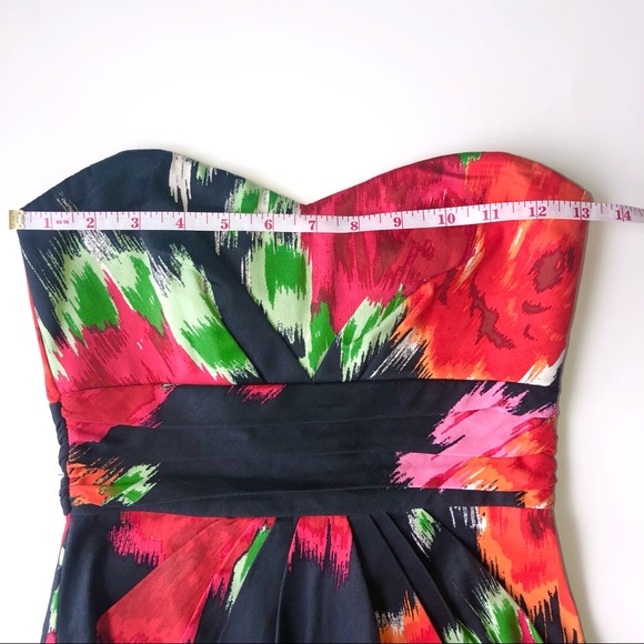 Strapless dress w/ Pockets and Sweetheart Neckline from Le Chateau, size… - Picture 5 of 9